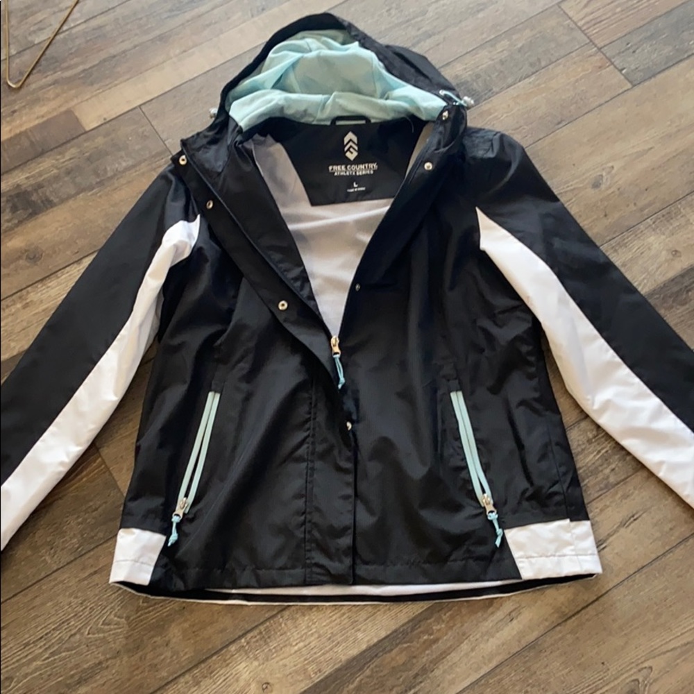 Women’s Free Country Jacket-Large